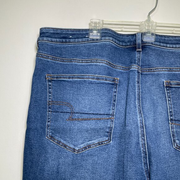 Women's Size 24R American Eagle Stretchy Distressed Knee Mom Jeans - Picture 11 of 12